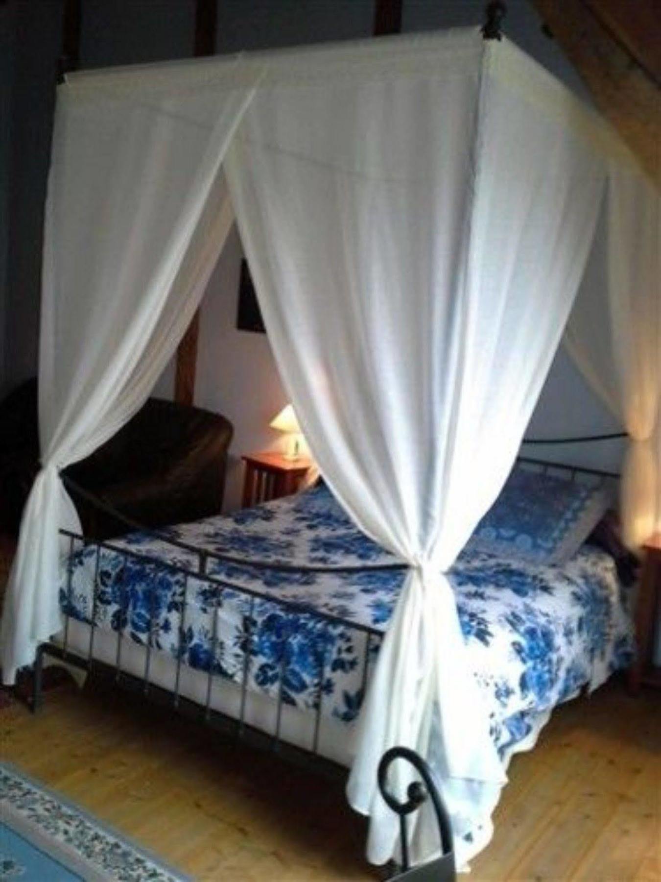 Au Mesnil Le Bas Bray Bed & Breakfast Bures-en-Bray Exterior photo